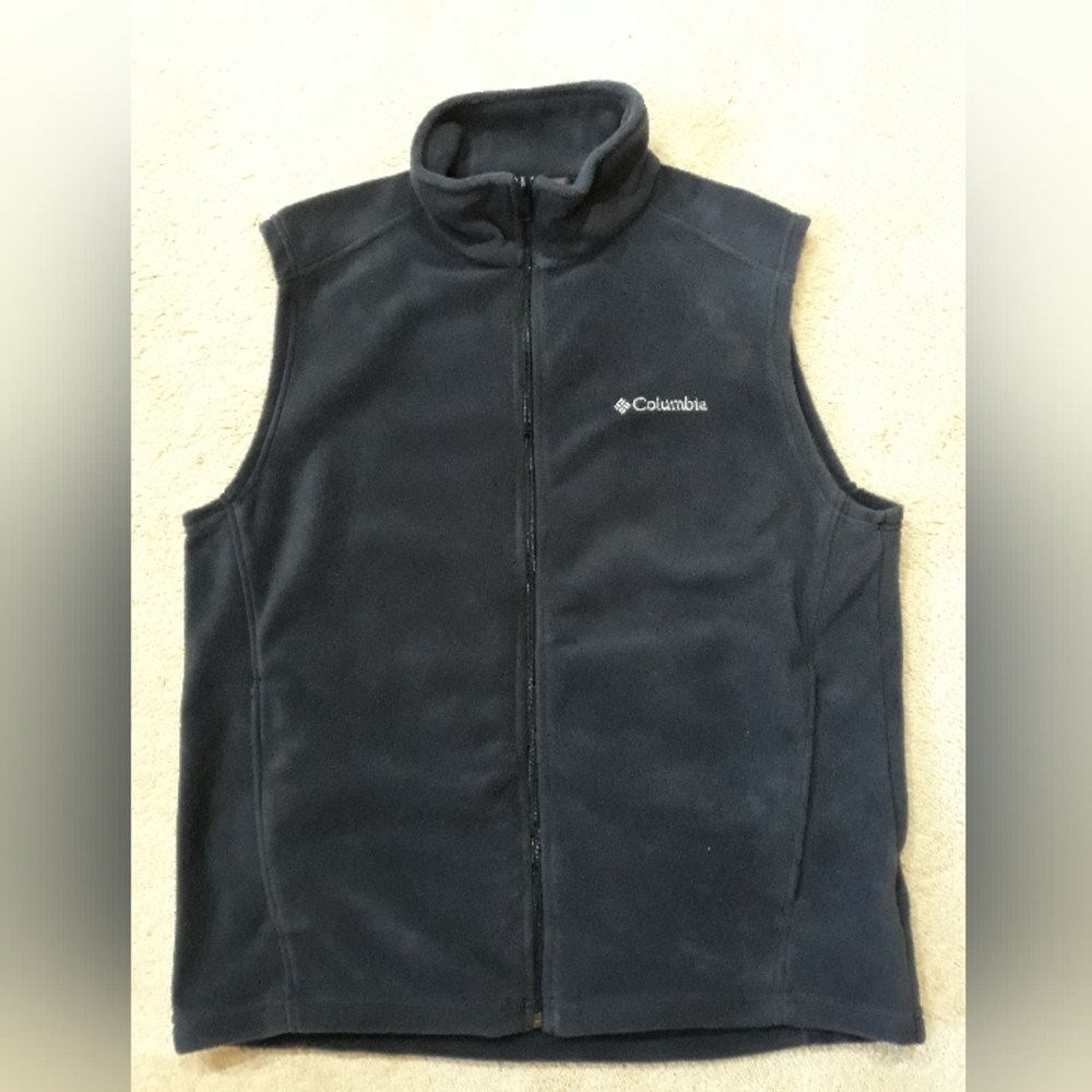 Men's Columbia Fleece Vest, Size M